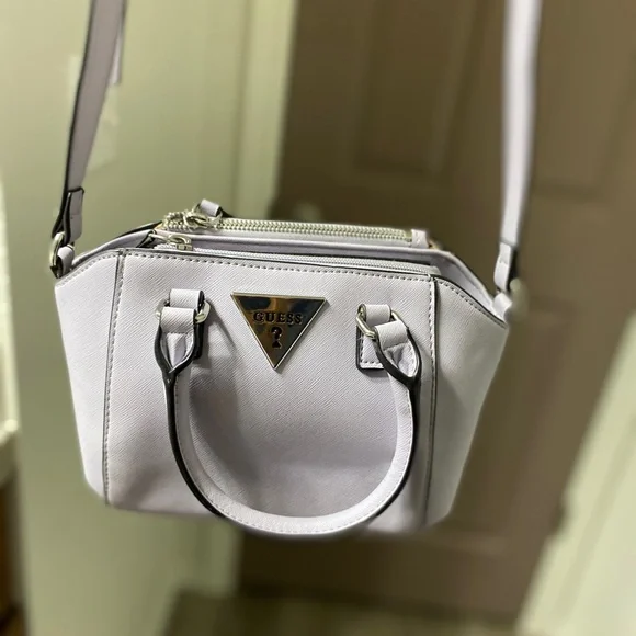 Guess Cross body bags - Picture 1 of 3